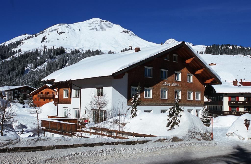 Haus Wallis Hotel Lech am Arlberg Room photo